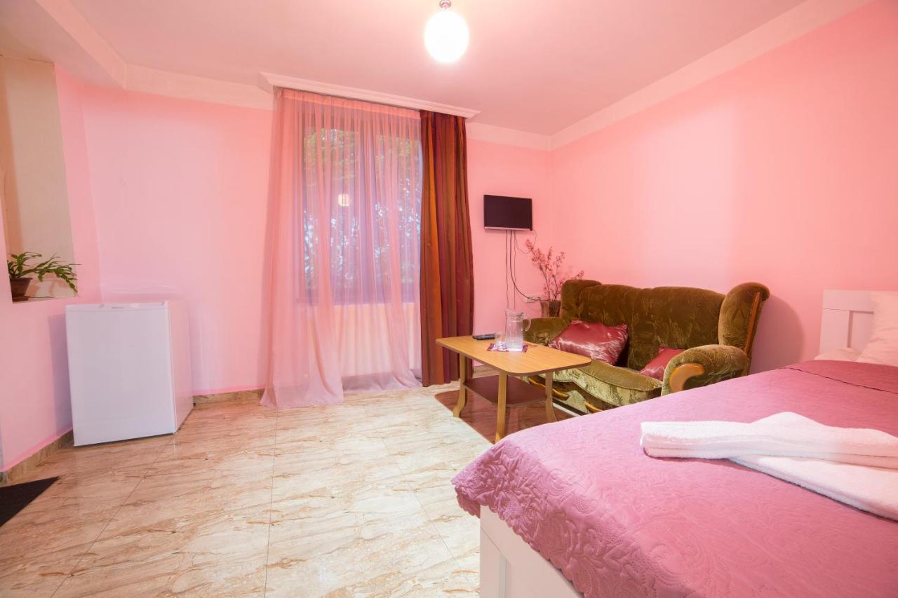 Gogichas Tower Otel Borjomi Dış mekan fotoğraf