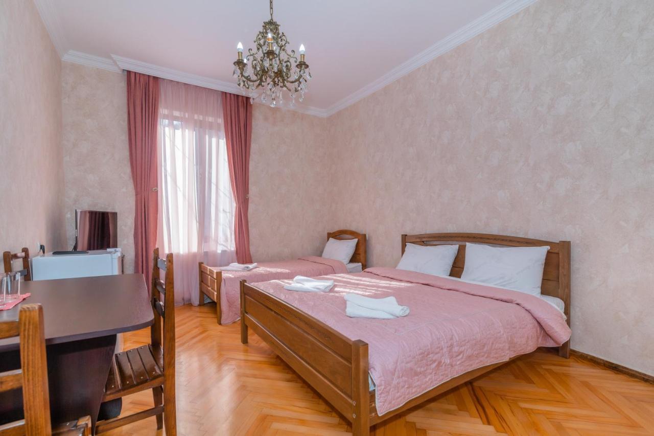 Gogichas Tower Otel Borjomi Dış mekan fotoğraf